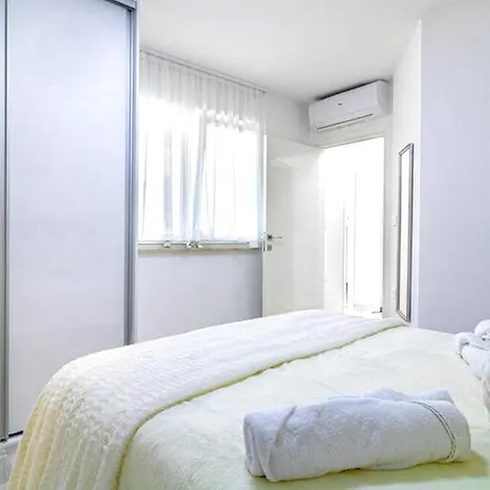 Apartman Modern Private Family Ližnjan
