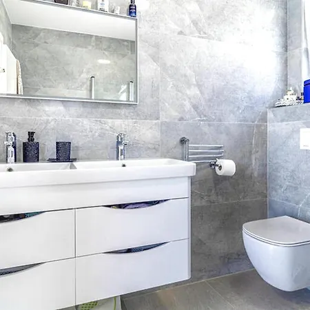 Apartman Modern Private Family Ližnjan