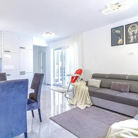Apartman Modern Private Family