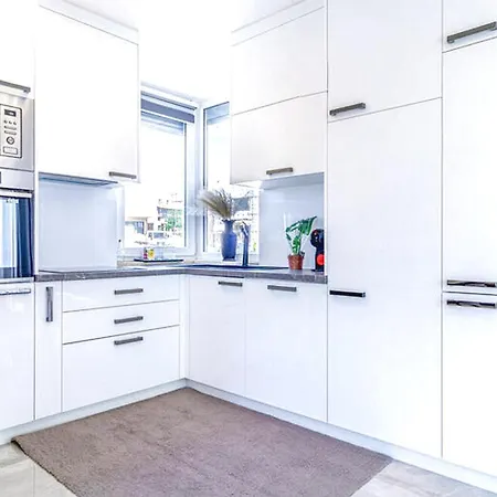 Modern Private Family Apartman *